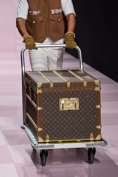 Look 26